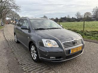 Toyota Avensis 2.2 D-4D D-CAT WAGON LINEA LUNA  PRIJS IS INCL. BTW !!!! picture 15