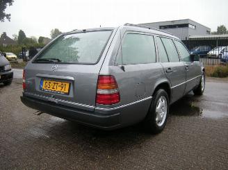 Mercedes 200-300D 3.0 300 TE 24_V (124.091) MULTI KLEPPER !!! UNIEKE AUTO MET OA AIRCO picture 11