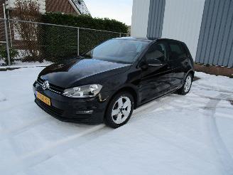 škoda osobní automobily Volkswagen Golf 1.2 TSI High-Line Navi Schadevrij 2014/1