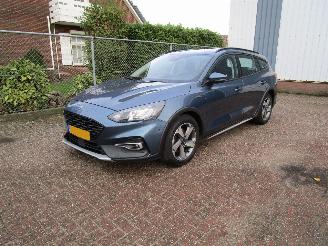 Schadeauto Ford Focus 1.0 Hybr. Camera Navi Clima 6-Bak 2020/10