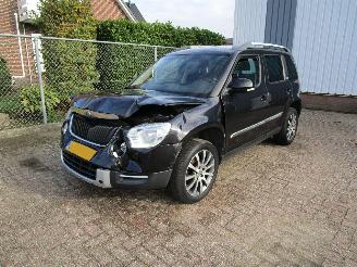 Voiture accidenté Skoda Yeti 1.2 TSI Navi Clima 6-Bak 2013/8