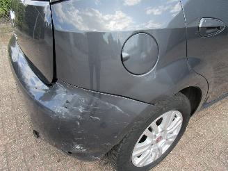 Fiat Punto 1.2 Airco Radio/CD 5-Drs picture 5
