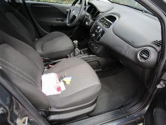 Fiat Punto 1.2 Airco Radio/CD 5-Drs picture 12