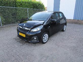 Schadeauto Peugeot 108 Airco Radio/CD 5-Drs 2016/2