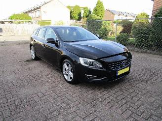 Volvo V-60 2.4 D5 Hybride Navi Clima picture 3