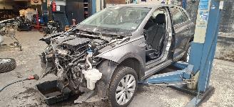 disassembly passenger cars Volkswagen Polo 1.0 TSI Beats 2018/12