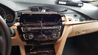 BMW 3-serie 320i 2.0 16V AUT COMBI  BENZ 1.998CC 135KW 184PK picture 12
