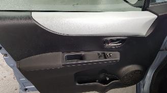 Toyota Yaris 1.5 16V HYBRID AUT  ELEKTRISCH-BENZ 1.497CC 74KW 101PK picture 8