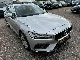 Coche accidentado Volvo V-60 2.0 D4 Momentum AUTOMAAT BJ 2018 291196 KM 2018/10