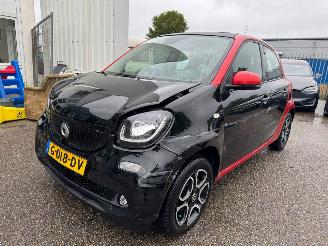 Avarii autoturisme Smart Forfour EQ AUTOMAAT CABRIO Business Solution 18 kWh BJ 2019 82.436 KM 2019/9