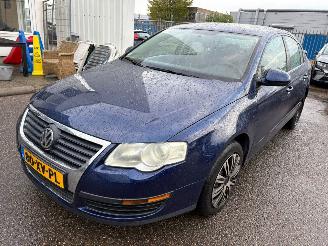 Avarii autoturisme Volkswagen Passat 1.6 FSI AUTOMAAT Trendline 2007/10