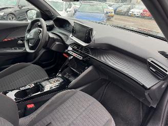 Peugeot e-2008 EV Active 50 kWh picture 13