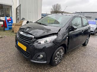 Unfallwagen Peugeot 108 1.0 e-VTi Active BJ 2021 97.570 KM 2021/5