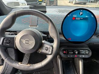 Mini Aceman E Favoured M 42.5 kWh picture 14