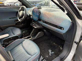 Mini Aceman E Favoured M 42.5 kWh picture 17