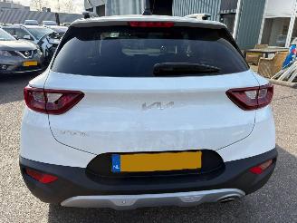 Kia Stonic 1.0 AUTOMAAT T-GDi MHEV DynamicPlusLine picture 4