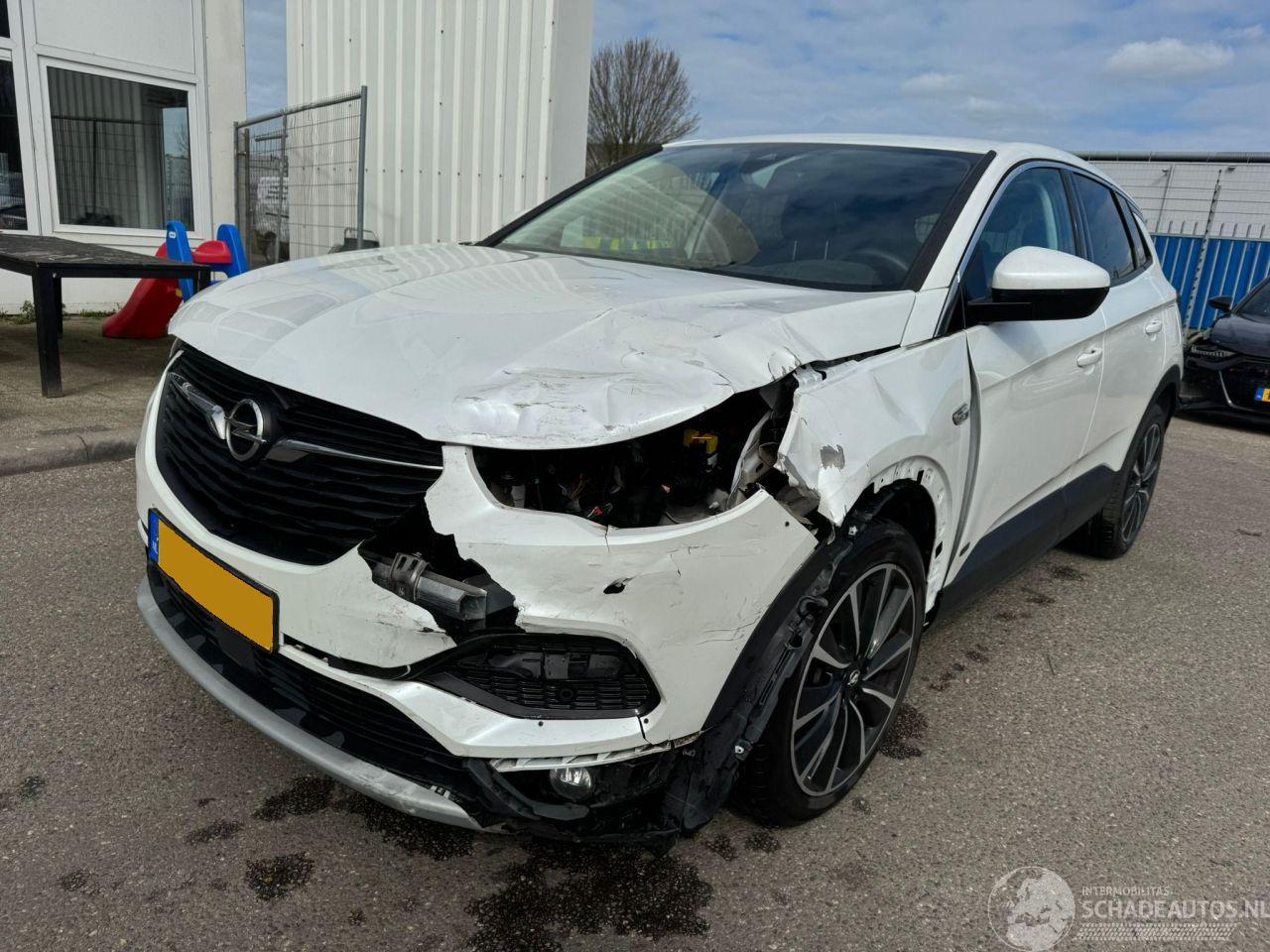 Opel Grandland X 1.6 Turbo Hybrid Business Executive
