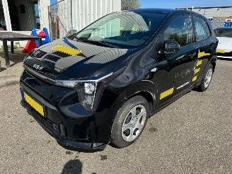 Schadeauto Kia Picanto 1.0 DPI DynamicLine 2024/8