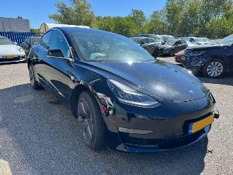 uszkodzony samochody osobowe Tesla Model 3 Long Range AWD 75 kWh 2019/11
