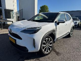 damaged passenger cars Toyota Yaris Cross 1.5 Hybrid First Edition 2022/4