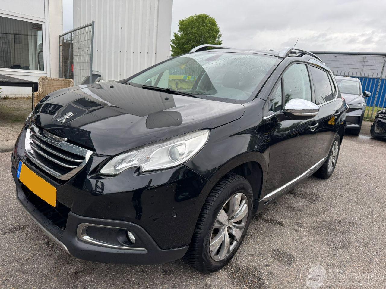 Peugeot 2008 1.2 VTi Allure Pack Premium Plus