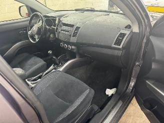 Mitsubishi Outlander 2.4 Inspire 2WD LPG picture 10