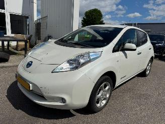 škoda osobní automobily Nissan Leaf Nissan LEAF Tekna Limited Edition 24 kWh 2016/3
