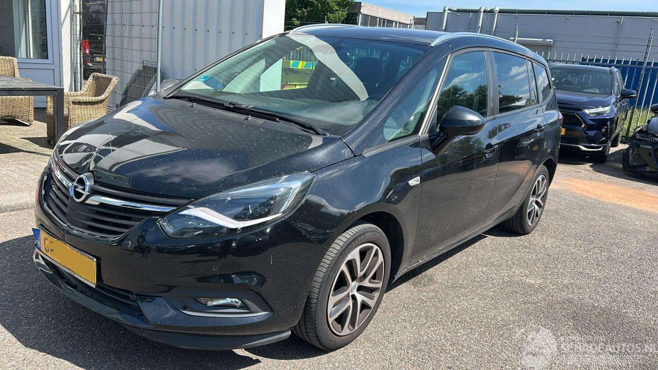 Opel Zafira 1.6 CDTI BJ 2018 !