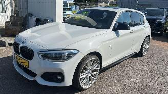 Avarii autoturisme BMW 1-serie 120i  AUTOMAAT Centennial High Executive 2017/2