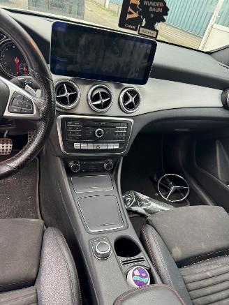 Mercedes Cla-klasse Shooting Brake 180 AMG Night Edition Plus picture 13