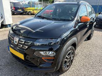 Voiture accidenté Dacia Spring Comfort Plus 27 kWh 2023/1