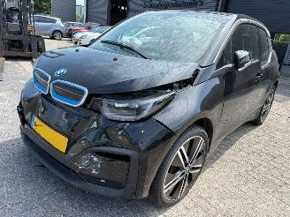 krockskadad bil auto BMW i3 Executive Edition 120Ah 42 kWh 2019/11