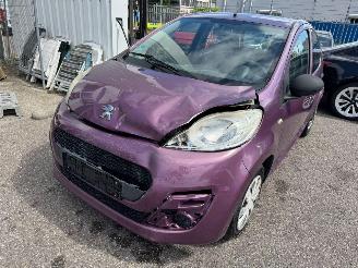 Coche accidentado Peugeot 107 1.0 Access Accent 2013/2