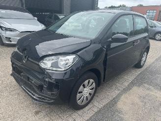 Schadeauto Volkswagen Up! 1.0 BMT move up! BJ 2017 2017/1