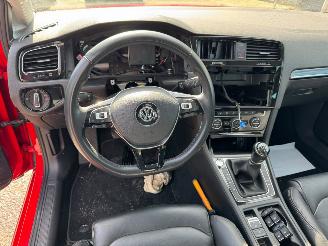 Volkswagen Golf 1.0 TSI Highline Business R PANORAMADAK picture 11