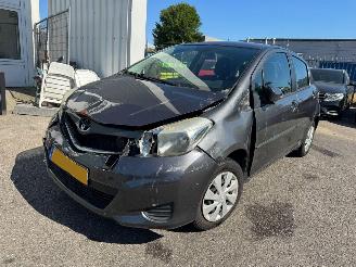 Schadeauto Toyota Yaris 1.0 VVT-i Aspiration 2012/2