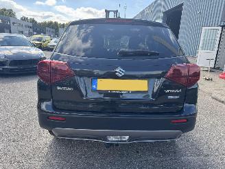 Unfallwagen Suzuki Vitara 1.4 Boosterjet Select Smart Hybrid 2021/12