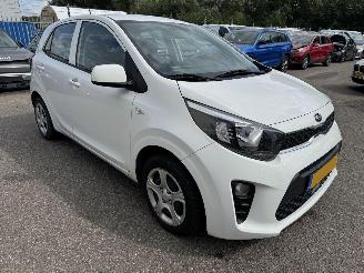 Schadeauto Kia Picanto 1.0 DPi comfortLine 5p 2021/7