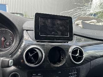 Mercedes B-klasse 220 D AMBITION picture 8