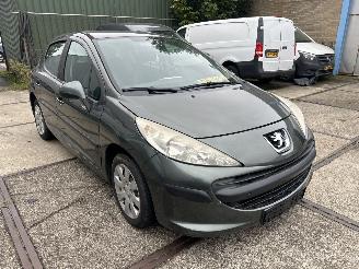 krockskadad bil auto Peugeot 207 1.4 VTI COOL N BLEU 2008/2