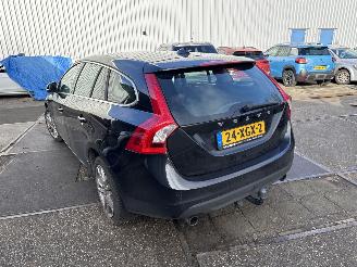  Volvo V-60 1.6 T3  Summum 2012/6