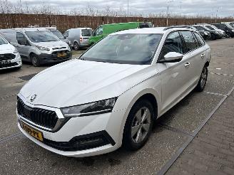 Auto incidentate Skoda Octavia 1.0 TSI BUSINESS EDITION 2024/6