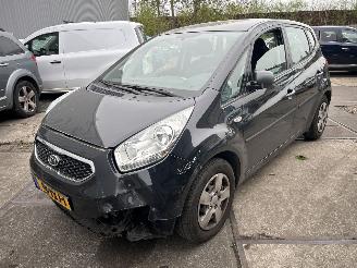 krockskadad bil auto Kia Venga 1.4 CVVT X-TRA 2012/4
