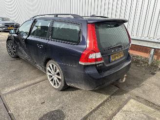 Voiture accidenté Volvo V-70 2.0 D3  Dynamic Edition 2015/12