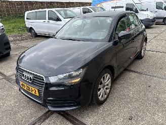 krockskadad bil auto Audi A1 SPORTBACK  1.2 TFSI CONNECT 2012/9