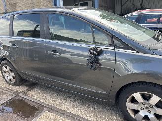 Peugeot 5008 1.6 THP FAMILY 7 PERSOONS picture 5