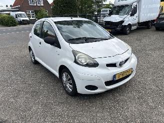škoda osobní automobily Toyota Aygo 1.0 12V  ACCESS 2009/3