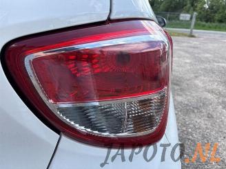 Hyundai I-10 i10 (B5), Hatchback, 2013 / 2019 1.0 12V picture 22