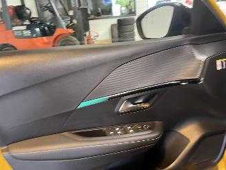 Peugeot 208 1.2 PureTech Allure 18.000 NAP! picture 18