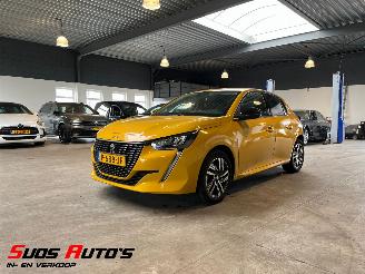 Unfallwagen Peugeot 208 1.2 PureTech Allure 18.000 NAP! 2022/4